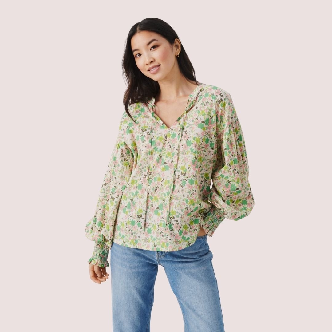 ΜΠΛΟΥΖΑ ΜΕ ΠΡΑΣΙΝΟ ΦΛΟΡΑΛ ΣΧΕΔΙΟ