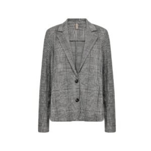 Γκρι καρό σακάκι με δύο κουμπιά και πέτο, τοποθετημένο επίπεδο σε λευκό φόντο για παρουσίαση των λεπτομερειών του υφάσματος.