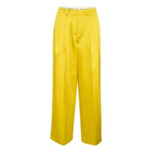 “Γυναικείο wide-leg παντελόνι σε σατινέ ύφασμα, χρώμα Lemon Zest, με ψηλή μέση και μπροστινές πιέτες· φωτογραφημένο σε λευκό φόντο για καθαρή προβολή υφής και γραμμής.”